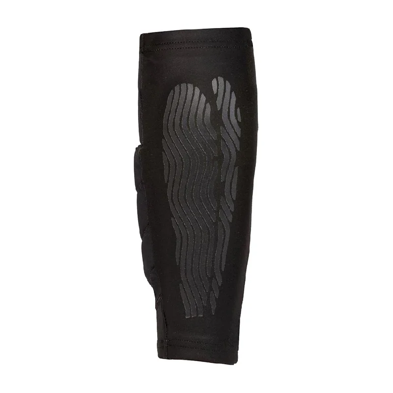 Fuse Omega Knee/Shin Guard Black XL Pair